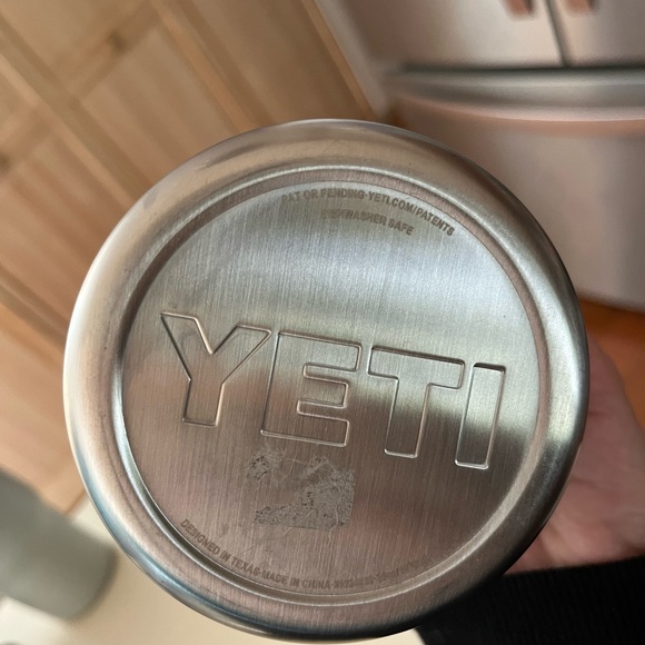 Yeti 36oz Light Gray Stone Rambler Bottle - Picture 3 of 5